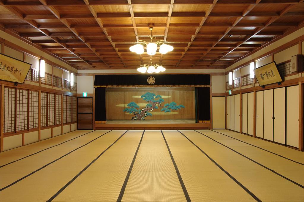 Mukaitaki Hotel Aizuwakamatsu Exterior photo
