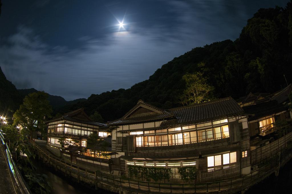 Mukaitaki Hotel Aizuwakamatsu Exterior photo