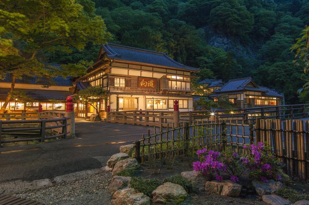 Mukaitaki Hotel Aizuwakamatsu Exterior photo